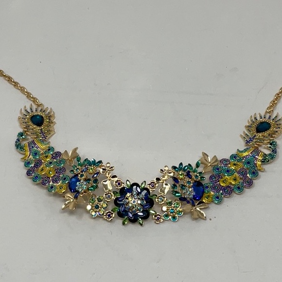 NWT fabulous Natasha Peacock Necklace - Picture 3 of 8